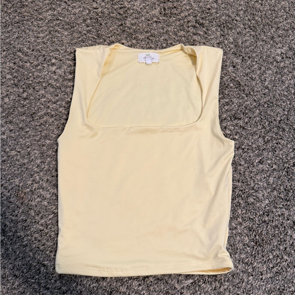 Chic Sleeveless Yellow Crop Top
